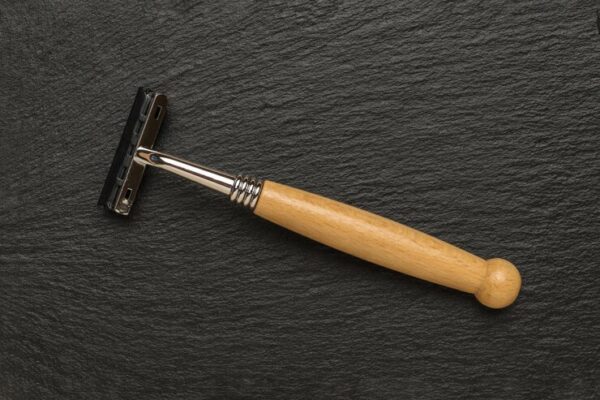 Bamboo Razor